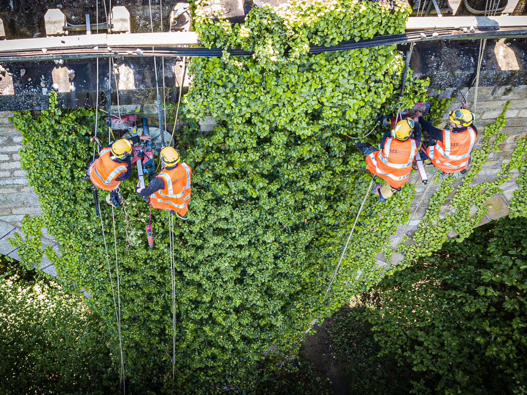 Carottage profond sur piles de viaduc ferroviaire